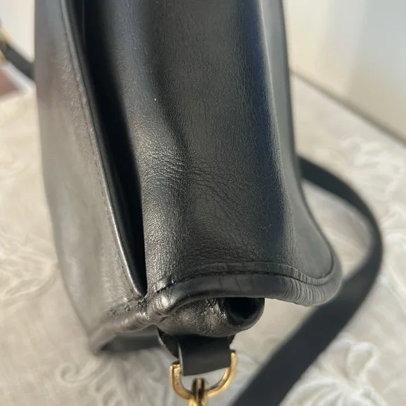 Coach Vintage Authenticated Lexington Black Leather/Shoulder/Briefcase Bag - Picture 10 of 17